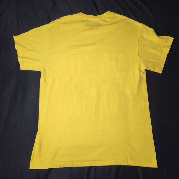 Macho Man Randy Savage Shirt Size Medium Yellow Unisex Wrestling WWE WWF - Picture 4 of 4